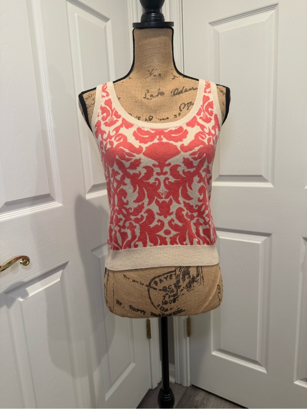 Lilly Pulitzer Coral and Cream Scoop Neck Knit Tank